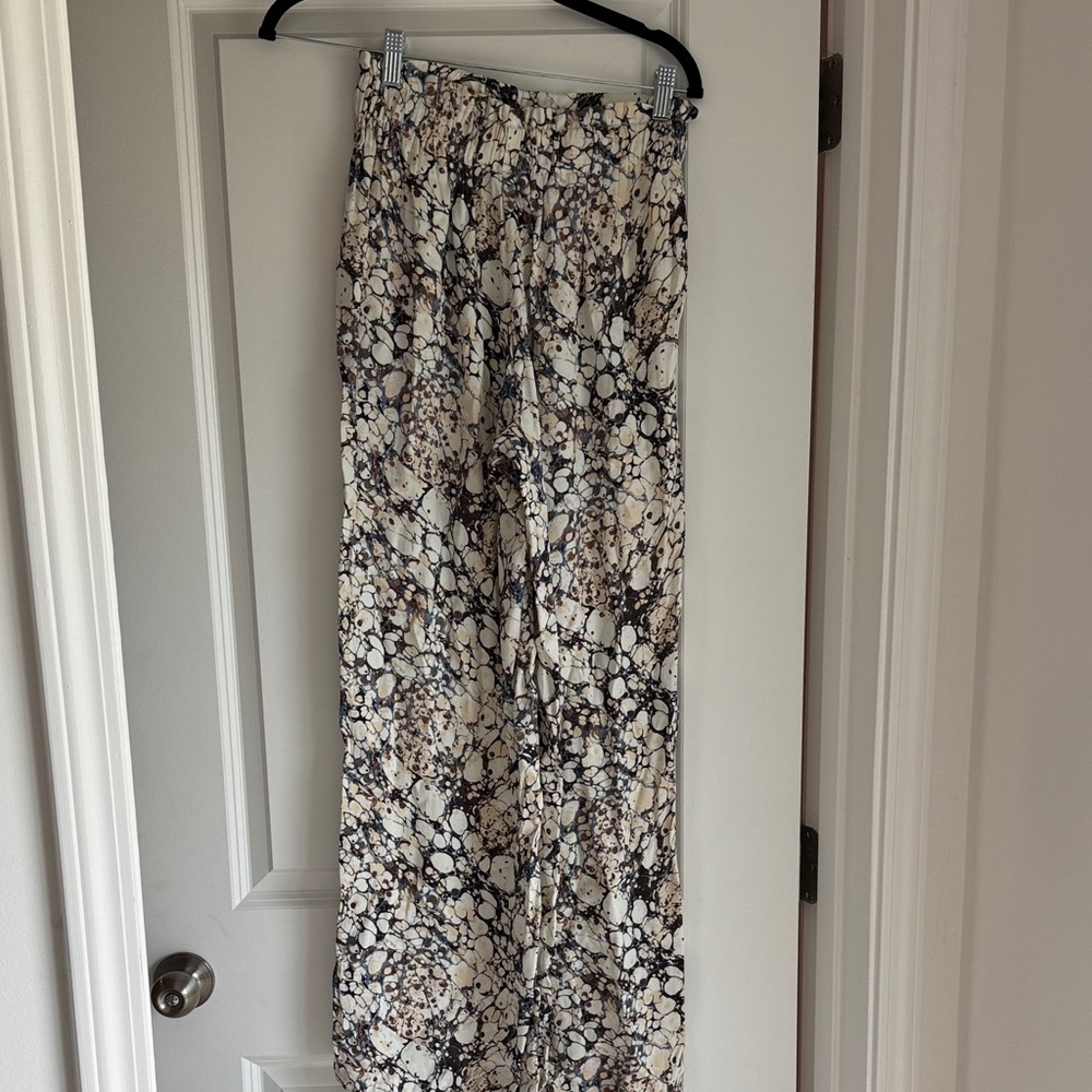 Forever 21 Black and Cream Patterned Trousers